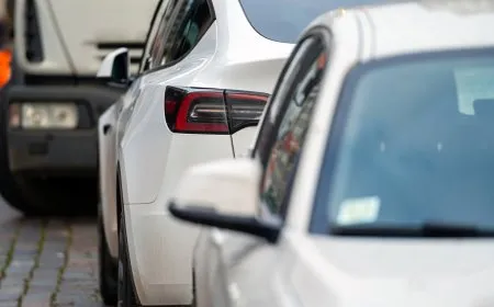 Tesla Probed for Potentially Faulty Door Handles