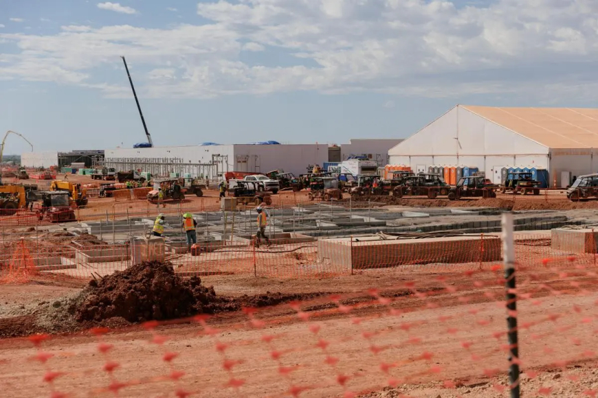 OpenAI is Building Five New Stargate Data Centers with Oracle and SoftBank