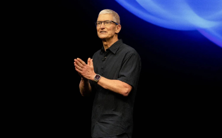 Tim Cook Could Step Down as Apple CEO Next Year