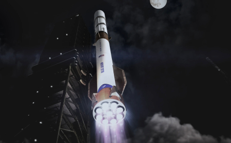 Blue Origin Reveals a Super-Heavy New Glenn Variant Taller Than Saturn V