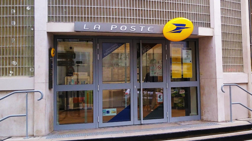 France’s Postal and Banking Services Disrupted by Suspected DDoS Attack