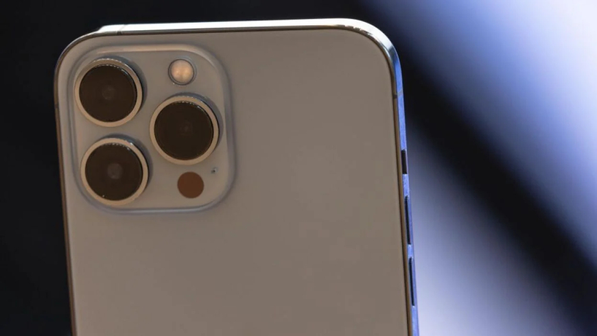 Apple Hires iPhone Camera App Halide’s Co-Founder for Its Design Team
