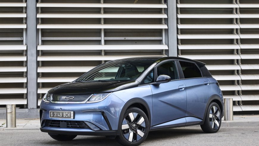 Chinese EVs inch closer to the US as Canada slashes tariffs