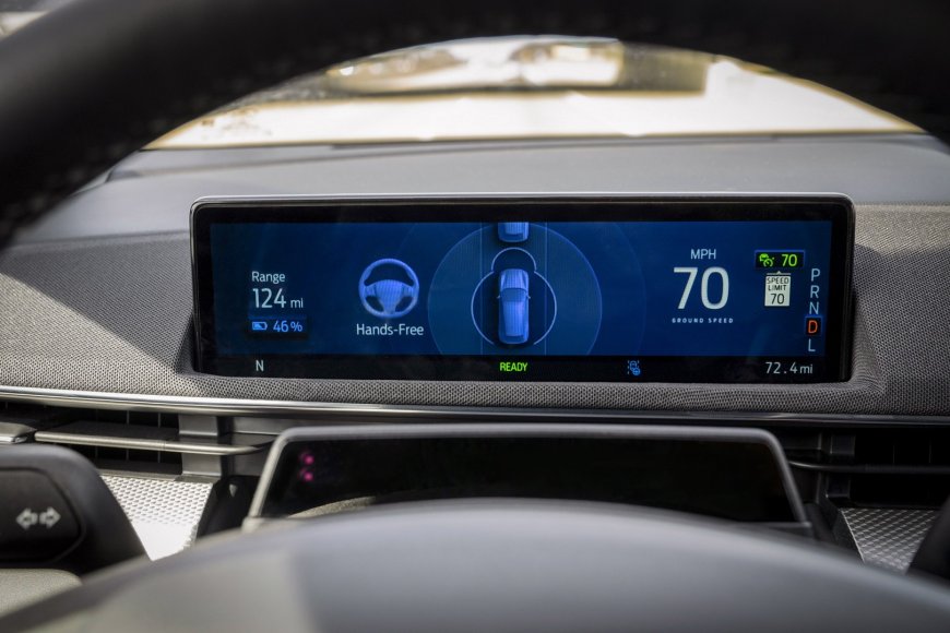 Ford Previews AI Assistant and Next-Generation BlueCruise Hands-Free Driving Tech
