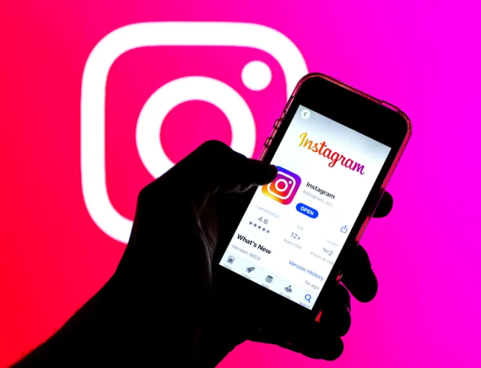 Instagram might soon let you remove yourself from someone’s Close Friends list