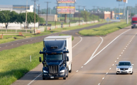 Aurora’s driverless trucks can now travel farther distances faster than human drivers
