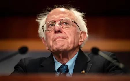 Bernie Sanders and AOC push proposal to halt new data centre construction