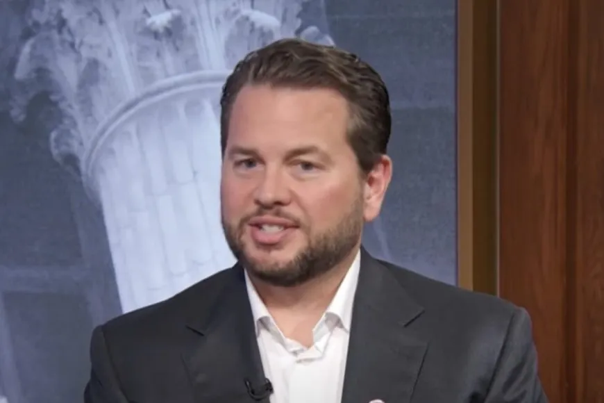 Pinterest CEO urges governments to restrict social media access for users under 16