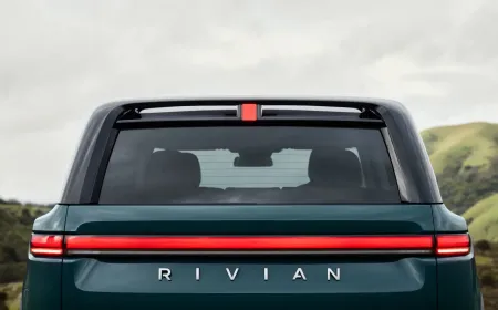 Image Credits: Elliot Ross / Rivian