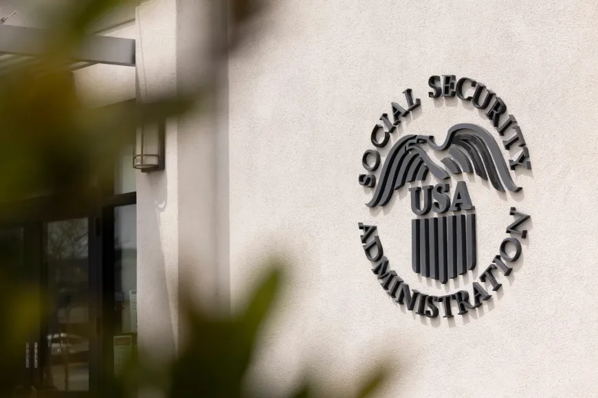 Report claims DOGE employee copied Social Security data onto a thumb drive