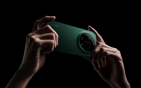 Xiaomi unveils 17 Ultra smartphone alongside a tracker and ultra-thin power bank