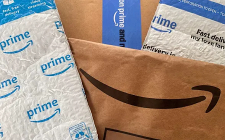 Amazon warehouse employee dies while working at Oregon facility