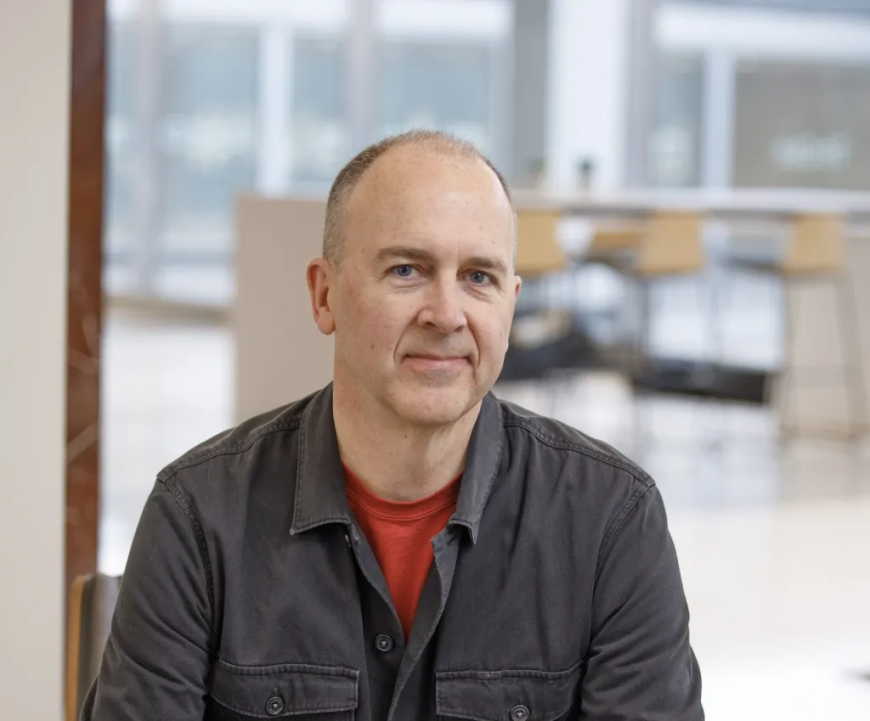 Ford’s EV and technology chief steps down from automaker