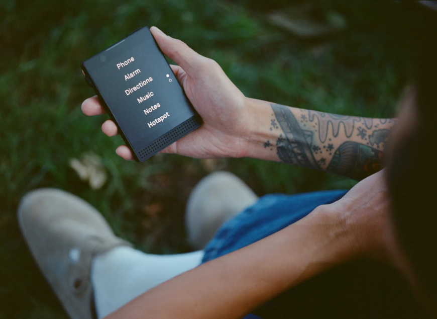 Light Phone partners with Andrew Yang’s Noble Mobile to reward users for reducing screen time