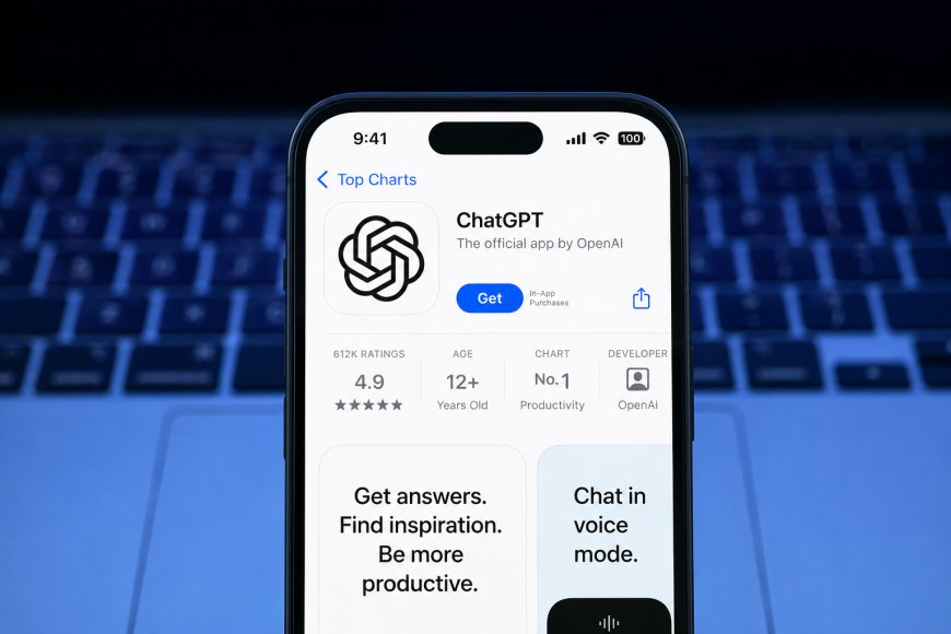 ChatGPT Loses Majority AI Market Share as Competition Intensifies