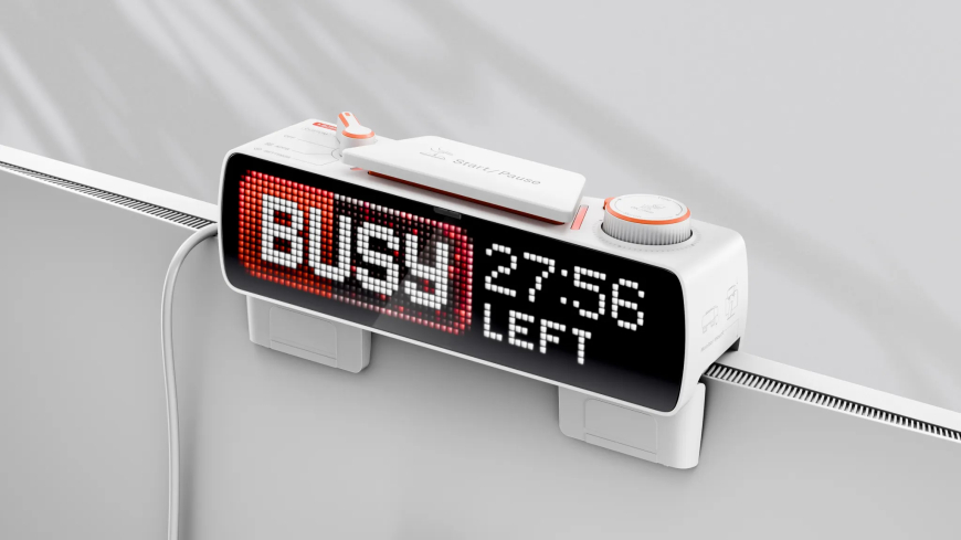 Flipper Busy Bar Debuts as a Customizable Smart Display for Better Focus
