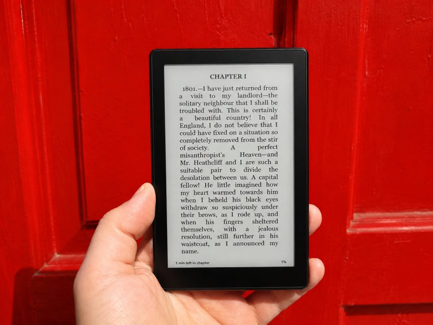 Xteink X4 Pro Brings a Touchscreen and Front Light to Its Tiny E-Reader