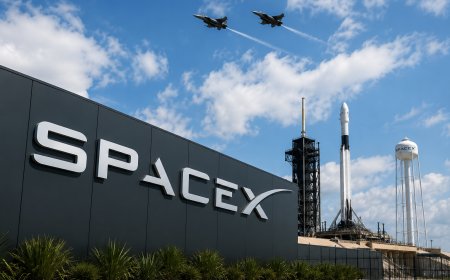 SpaceX Reportedly Unveils Early AI Handheld Device Prototype for Investors