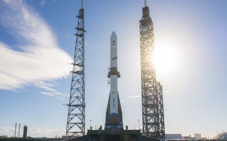 Blue Origin Investigates Cause of New Glenn Rocket Explosion After Test Failure