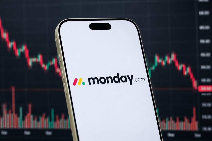 Monday.com Lays Off 20% of Workforce to Accelerate AI Strategy