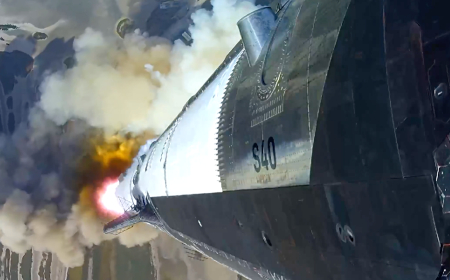SpaceX Launches V3 Starlink Satellites Despite Booster Failure