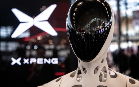 Chinese Automakers Follow Tesla Into Humanoid Robot Race
