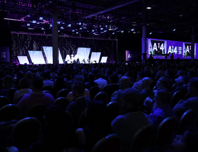 AI Pioneers Hinton, Li and Ng Debate Open Models and Safety