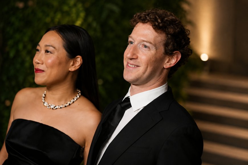 Mark Zuckerberg Buys Historic Strancally Castle in Ireland