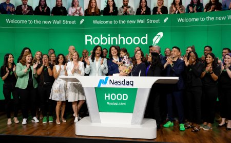 Robinhood Launches Fund Giving Retail Investors Access to Y Combinator Startups