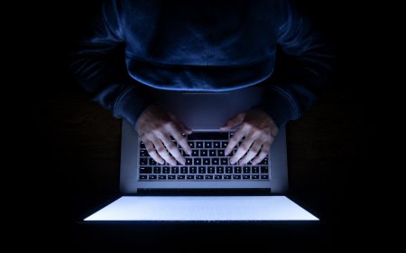 US Opens Offensive Cyber Operations to Vetted Private Firms