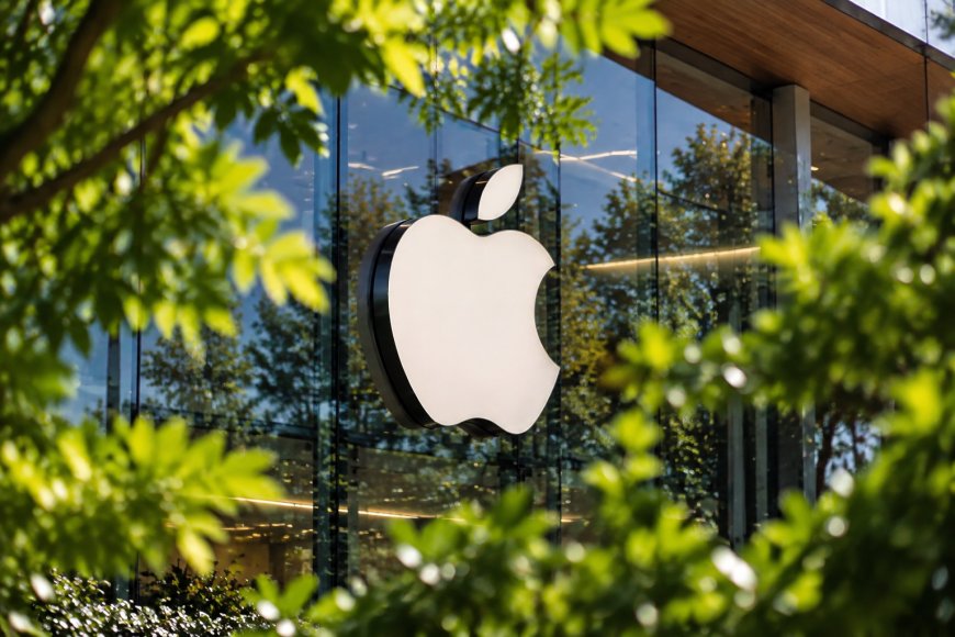 Apple Store Creator Ron Johnson Says AI Will Not Replace Physical Shopping