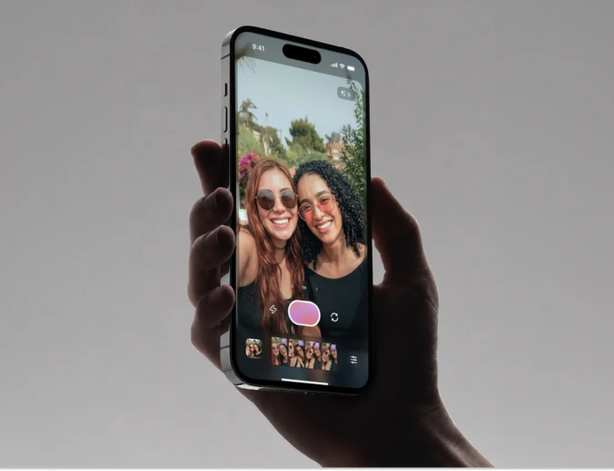 Former TikTok Executives Launch AI Photo App Superpose to Teach Better Poses