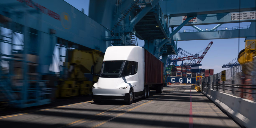 Tesla Begins Semi Customer Deliveries After Years of Delays