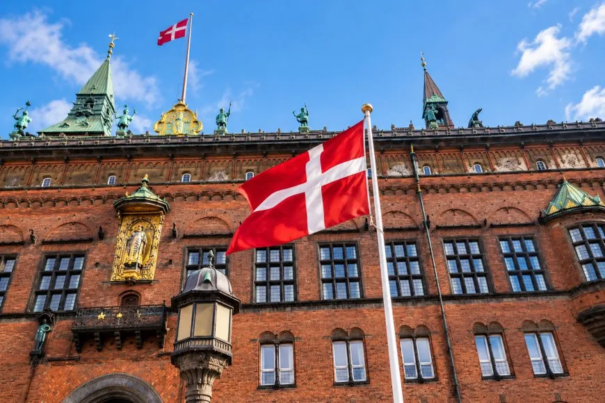 Image Credit: TechAmerica.ai / AI-generated image