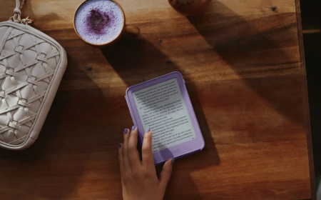 Amazon Redesigns Kindle With Flush-Front Display and Lighter Build