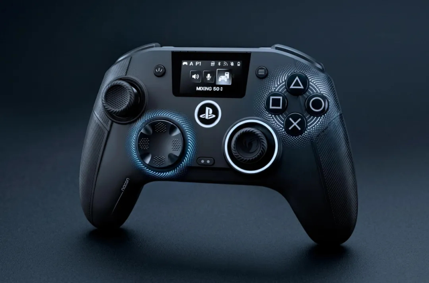 Nacon Revolution 5 Unlimited Brings a Built-In Screen to PS5 Controllers