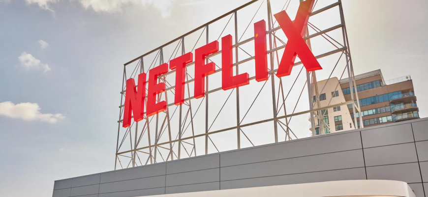 Netflix Cuts About 1,000 Jobs as Competition for Viewers Intensifies